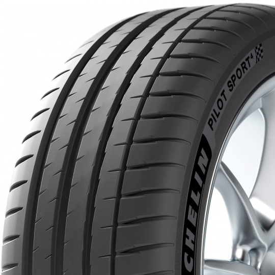 Michelin Pilot Sport 4 235/40 ZR 18 95Y